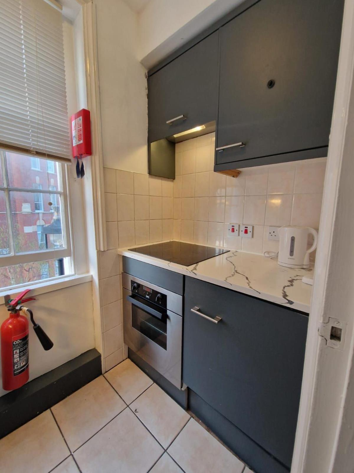 Baker Street Apartments London Bagian luar foto